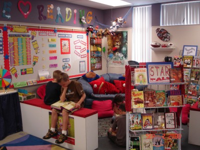 Biblioteca de Aula o salón (15)