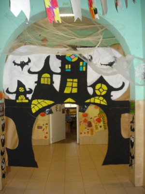 Halloween Aulas pasillos y exteriores (12)