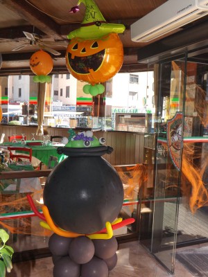 ideas para decorar con globos para niños “Halloween” (18)