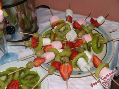 Fuentes y brochetas de frutas (4)