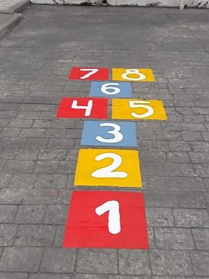 pintamos-el-patio-del-cole-23